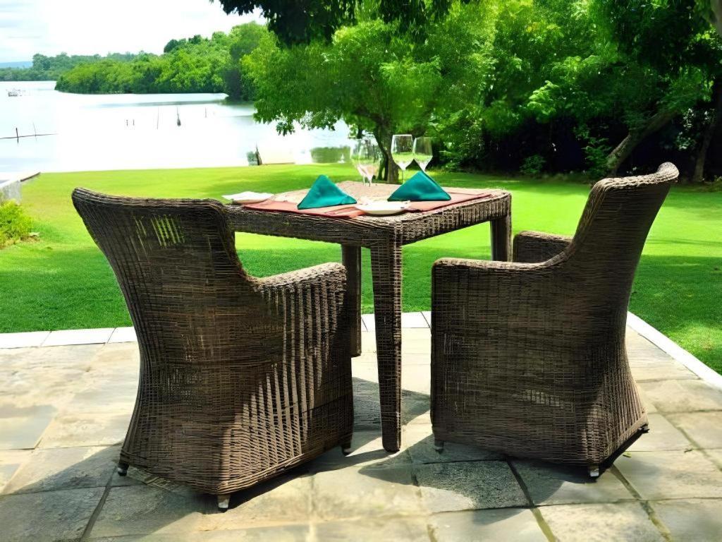 Roman Lake Ayurveda Boutique Resort Ahungalla Luaran gambar