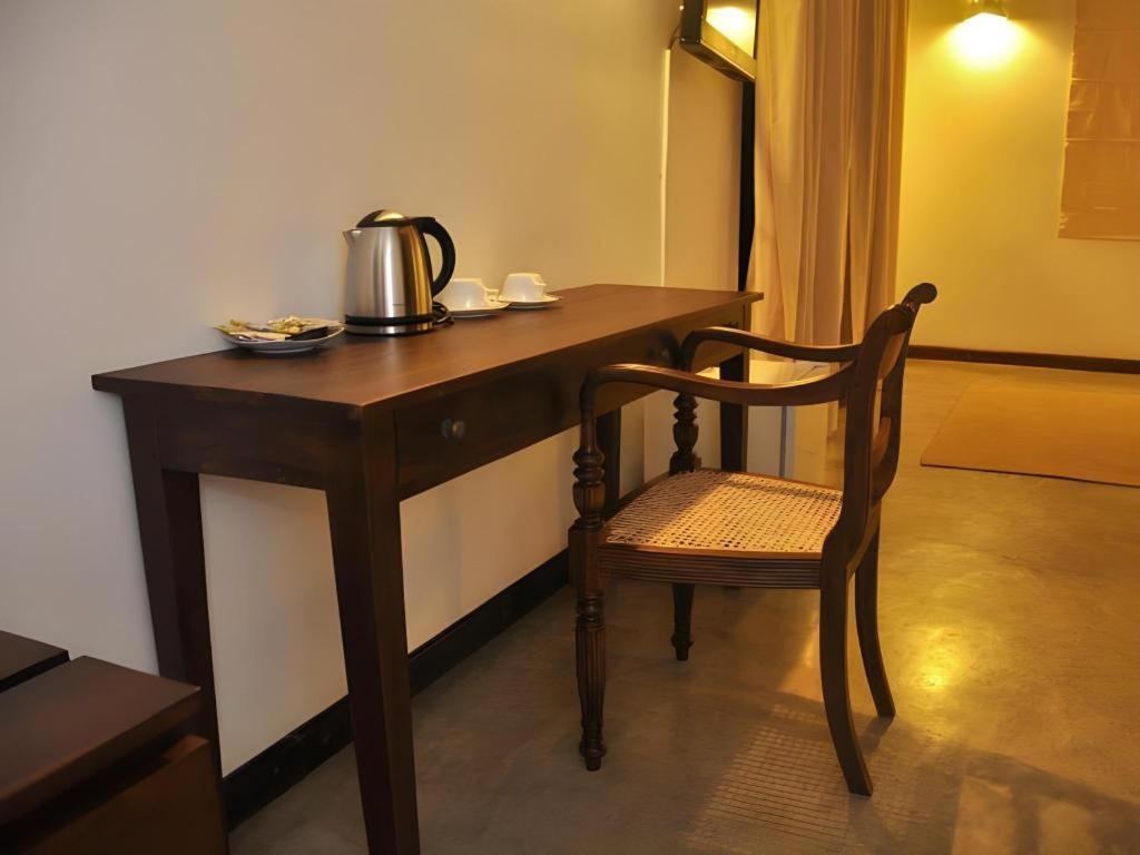 Roman Lake Ayurveda Boutique Resort Ahungalla Luaran gambar
