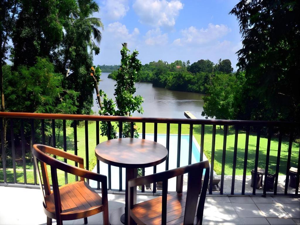 Roman Lake Ayurveda Boutique Resort Ahungalla Luaran gambar