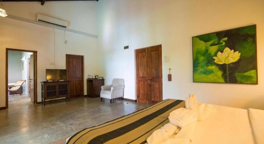 Roman Lake Ayurveda Boutique Resort Ahungalla Luaran gambar
