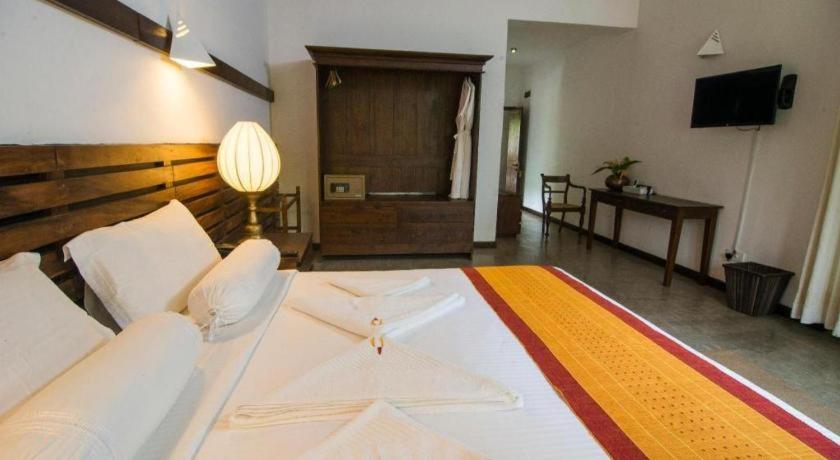 Roman Lake Ayurveda Boutique Resort Ahungalla Luaran gambar