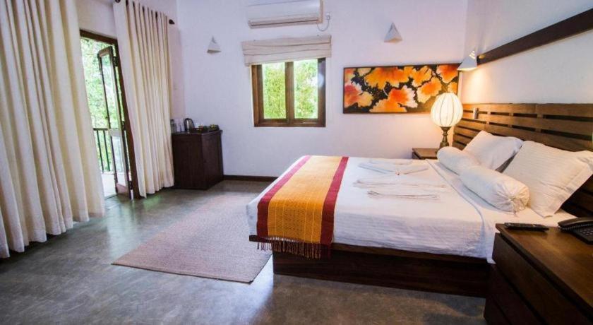 Roman Lake Ayurveda Boutique Resort Ahungalla Luaran gambar