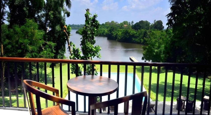 Roman Lake Ayurveda Boutique Resort Ahungalla Luaran gambar